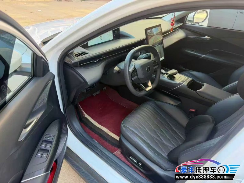 25年长安逸动轿车抵押车出售