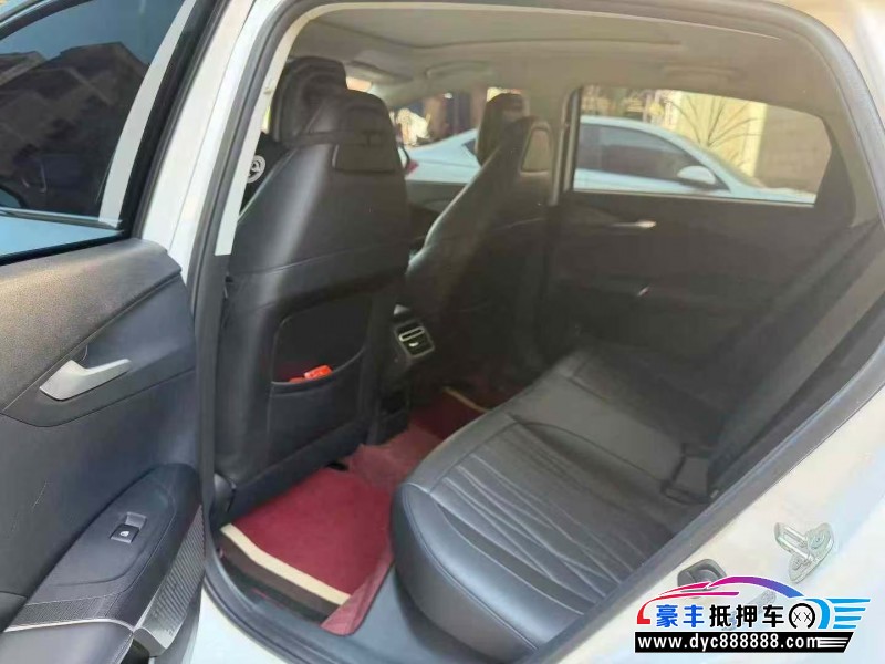 25年长安逸动轿车抵押车出售