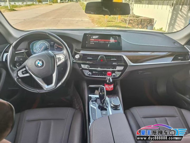 20年宝马5系轿车抵押车出售