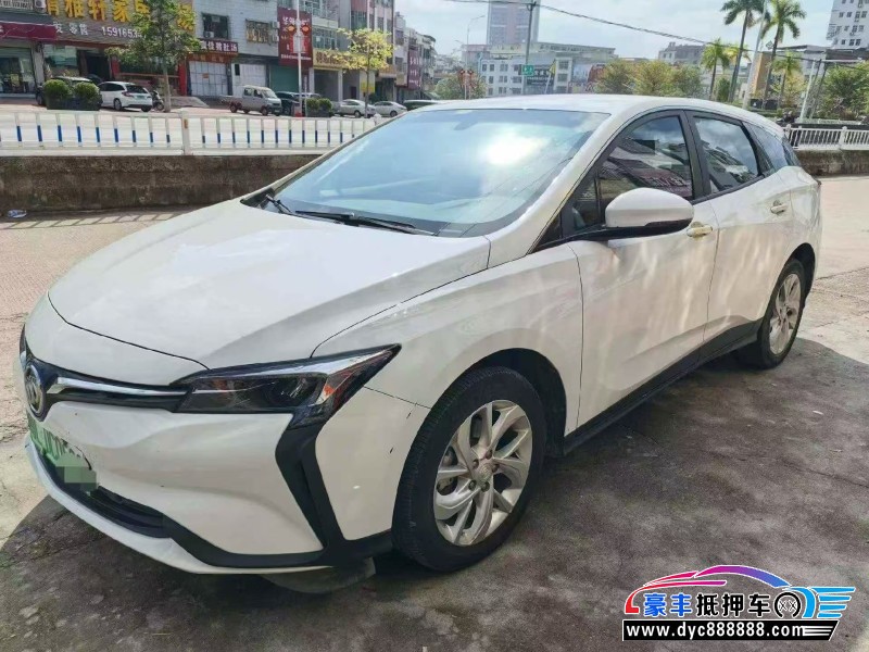 23年别克微蓝轿车抵押车出售