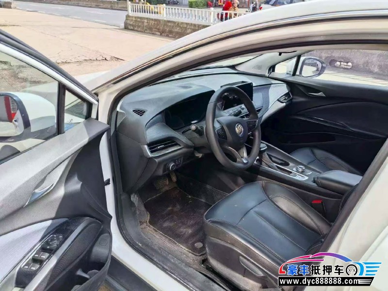 23年别克微蓝轿车抵押车出售