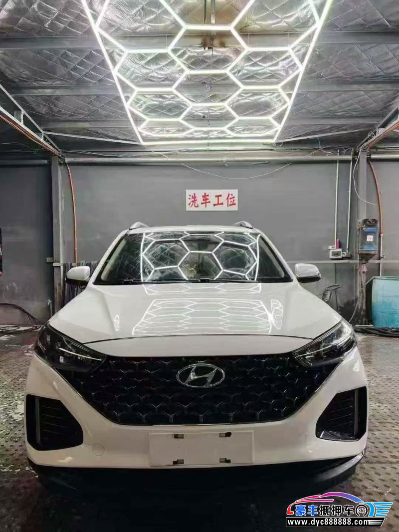 21年现代ix35轿车抵押车出售