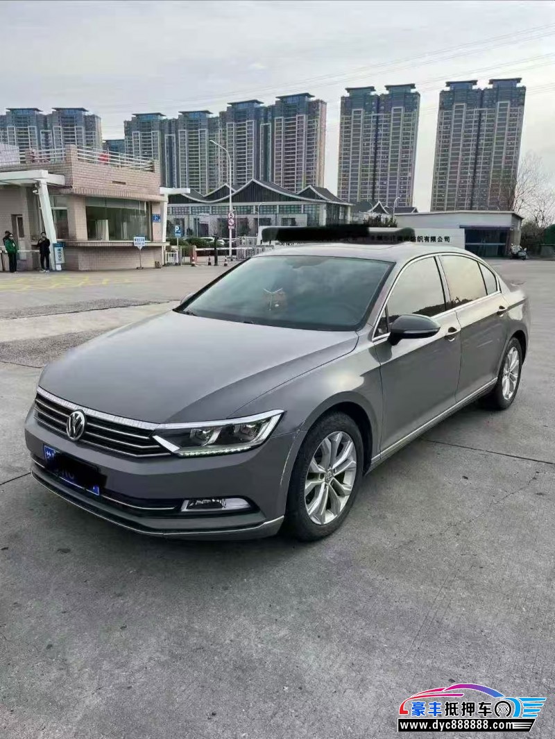 16年大众迈腾轿车抵押车出售