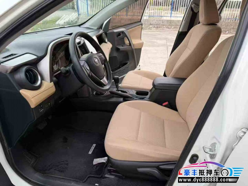 19年丰田RAV4轿车抵押车出售