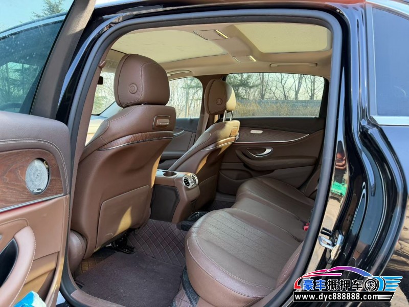 20年奔驰E轿车抵押车出售