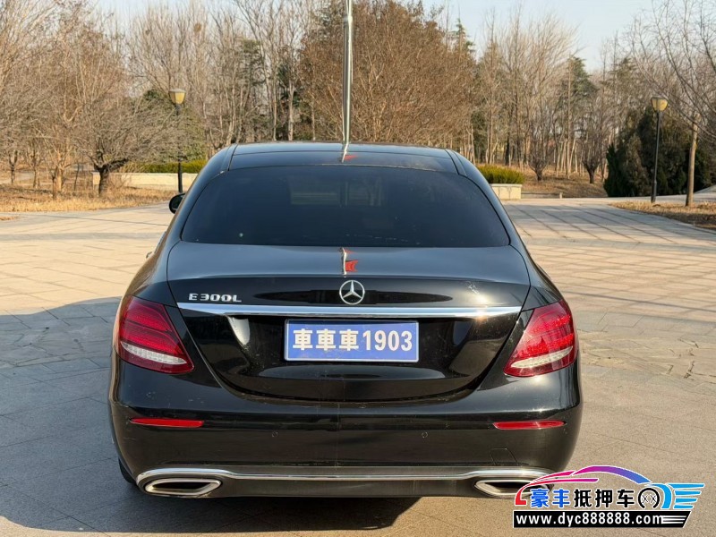 20年奔驰E轿车抵押车出售