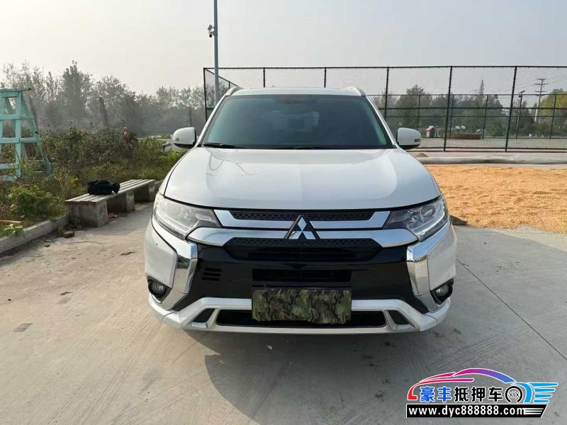 22年三菱欧蓝德轿车抵押车出售