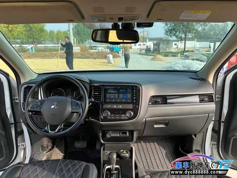 22年三菱欧蓝德轿车抵押车出售