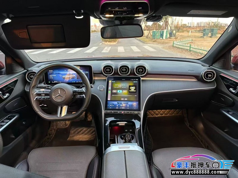 22年奔驰C轿车抵押车出售