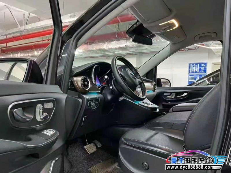 22年奔驰V轿车抵押车出售