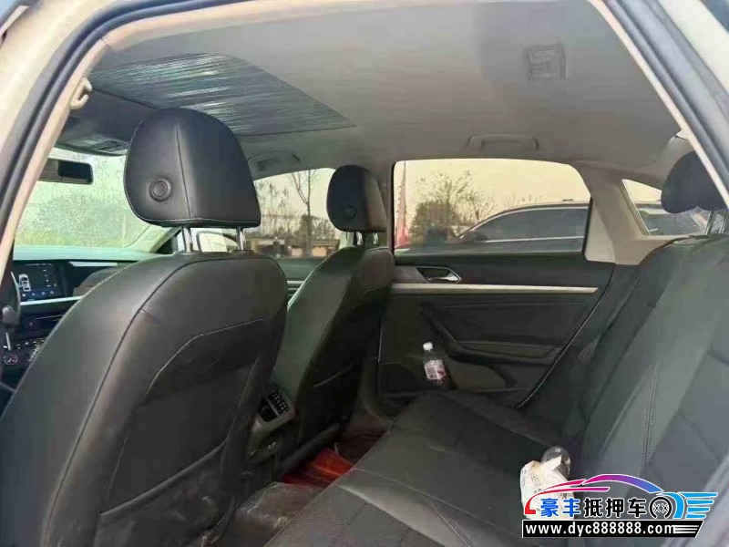 19年大众朗逸轿车抵押车出售