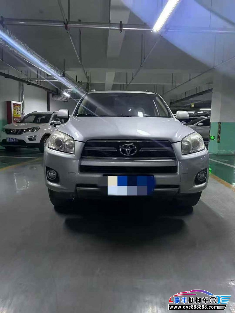 抵押车出售13年丰田RAV4轿车