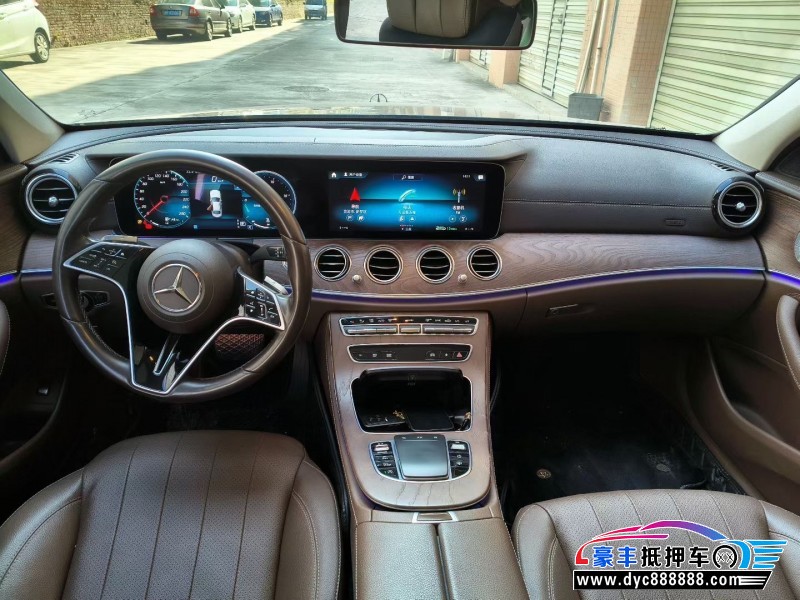 21年奔驰E轿车抵押车出售