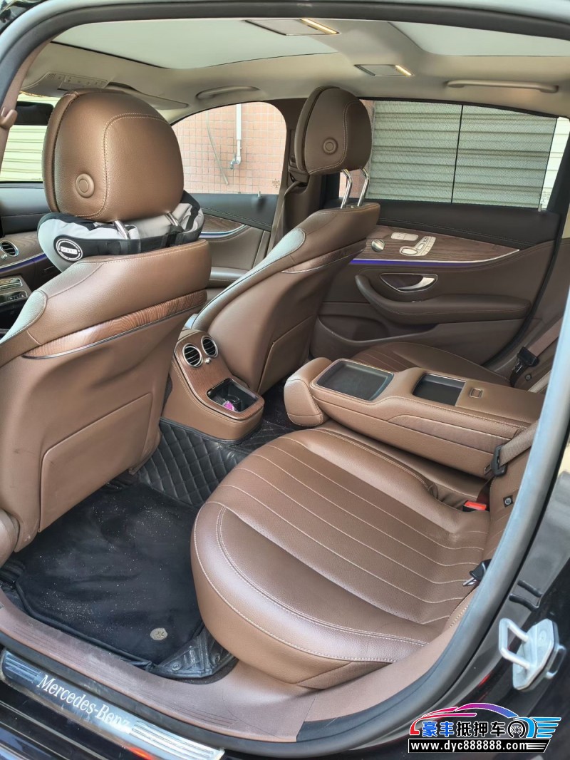 21年奔驰E轿车抵押车出售