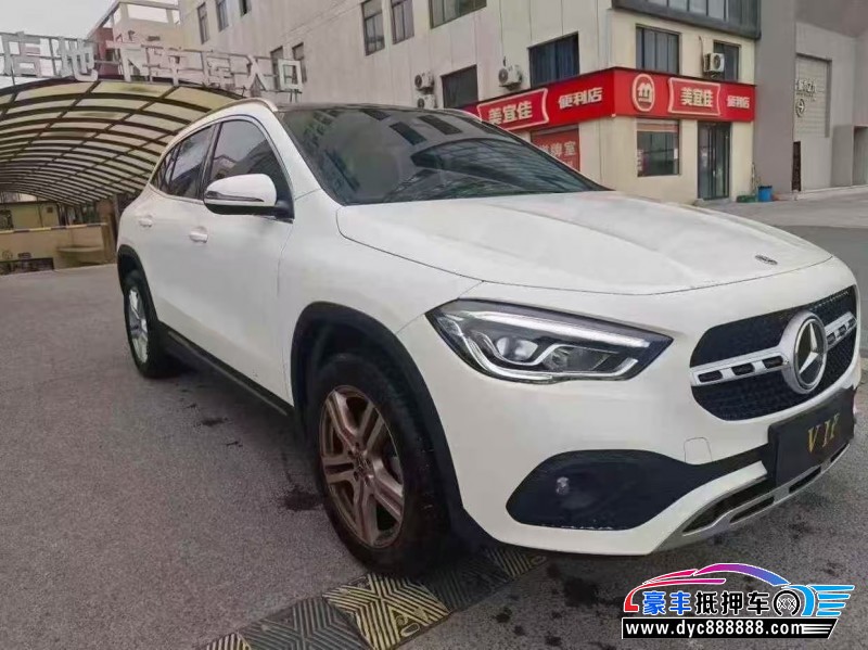 22年奔驰GLA轿车抵押车出售