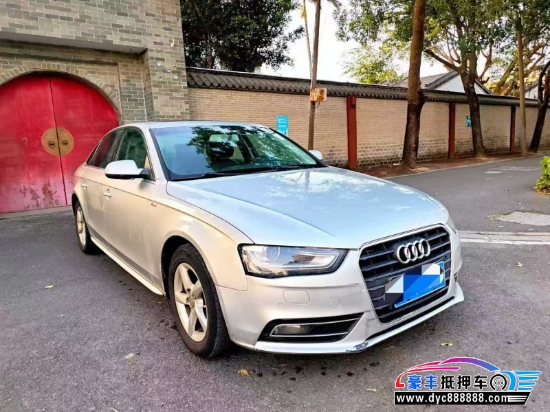 12年奥迪A4L轿车抵押车出售