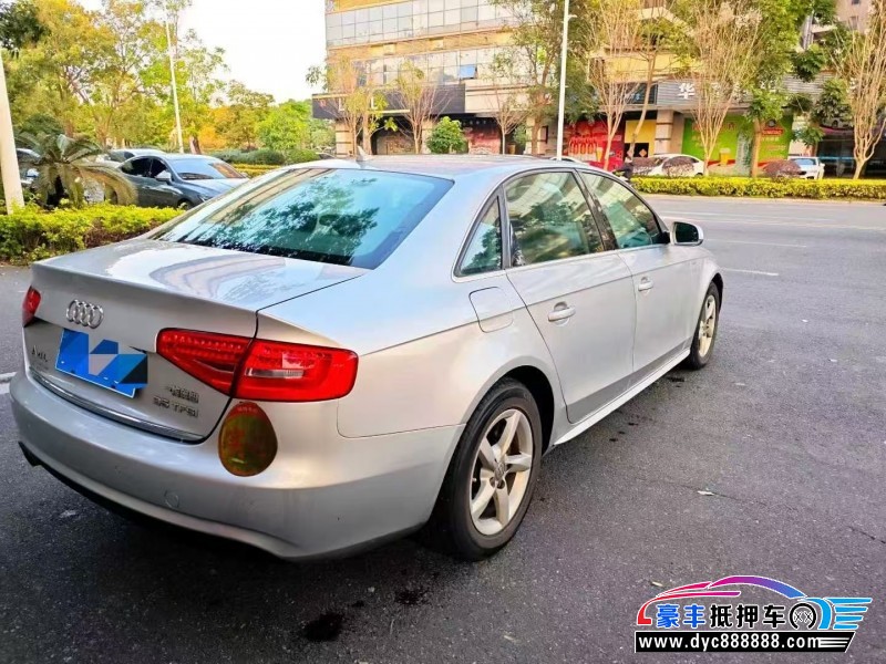 12年奥迪A4L轿车抵押车出售