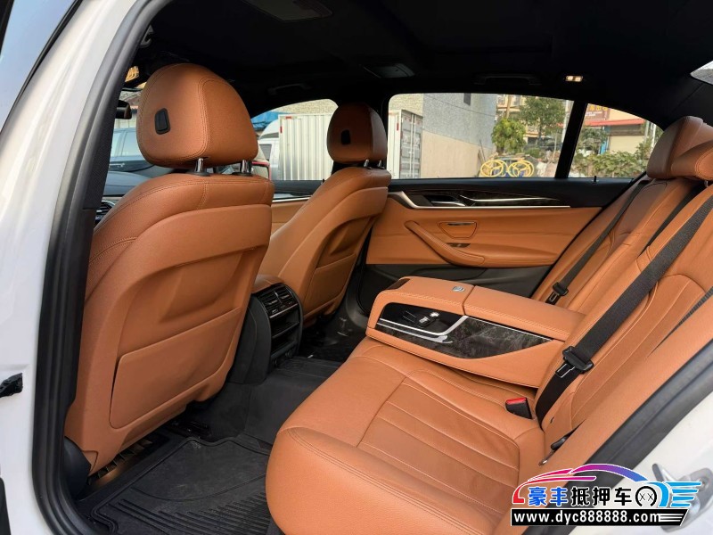 18年宝马5系轿车抵押车出售