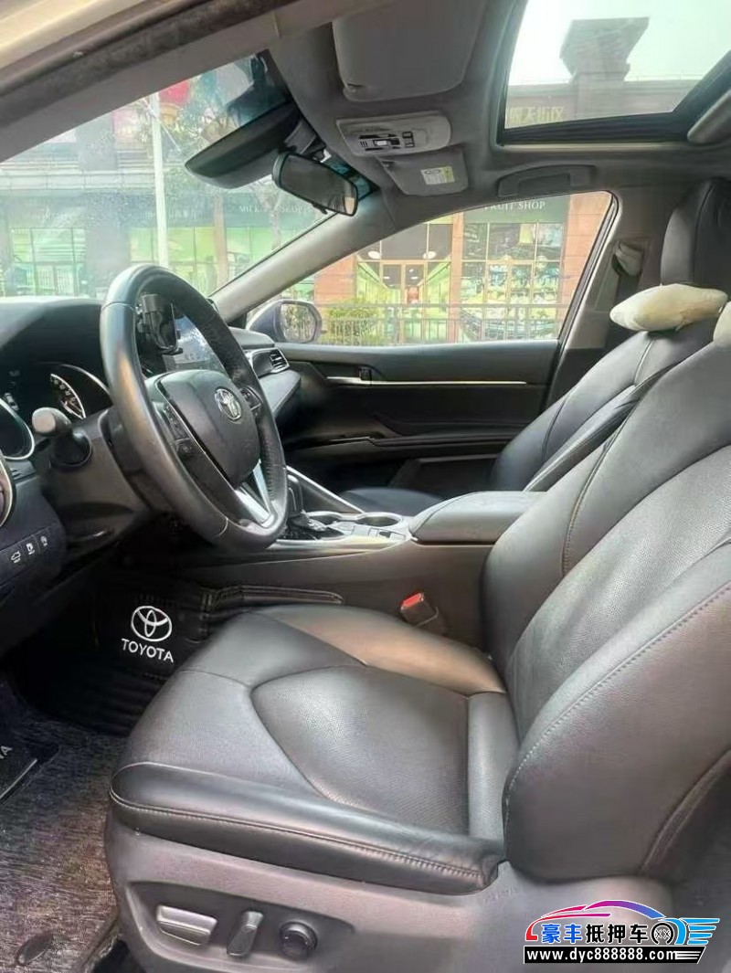 24年丰田凯美瑞轿车抵押车出售