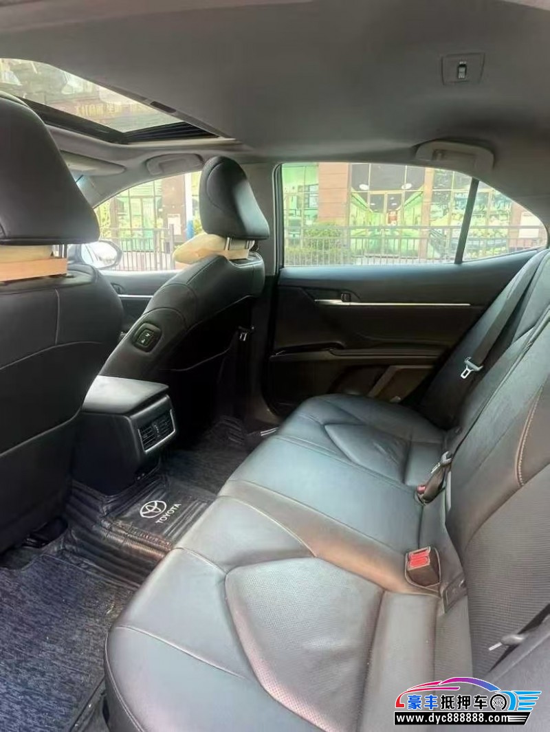 24年丰田凯美瑞轿车抵押车出售