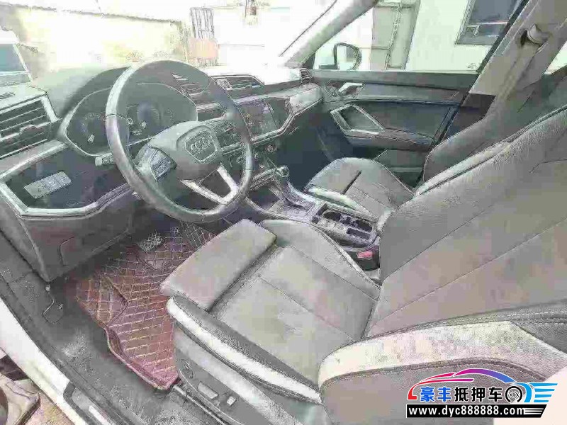 21年奔驰A轿车抵押车出售