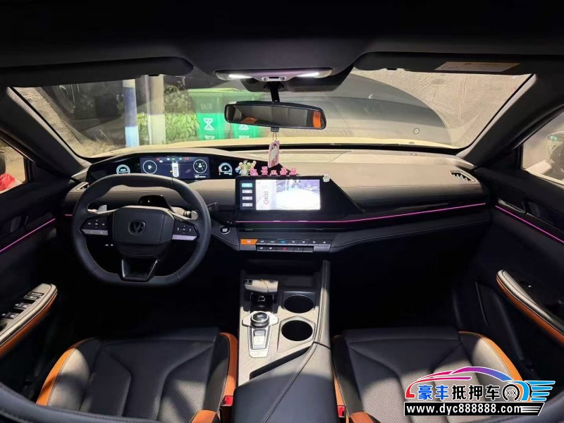 25年长安长安UNI轿车抵押车出售