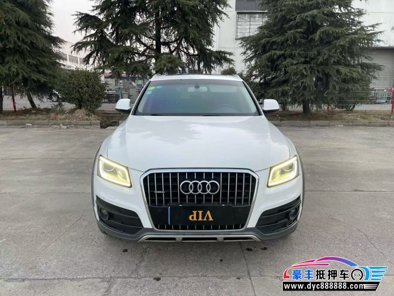 18年奥迪Q5轿车抵押车出售