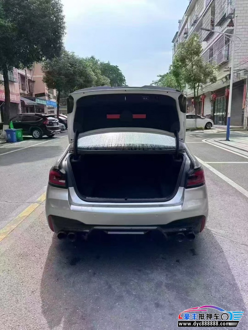 23年宝马5系轿车抵押车出售