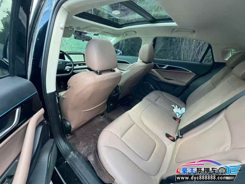 25年奔腾B70轿车抵押车出售