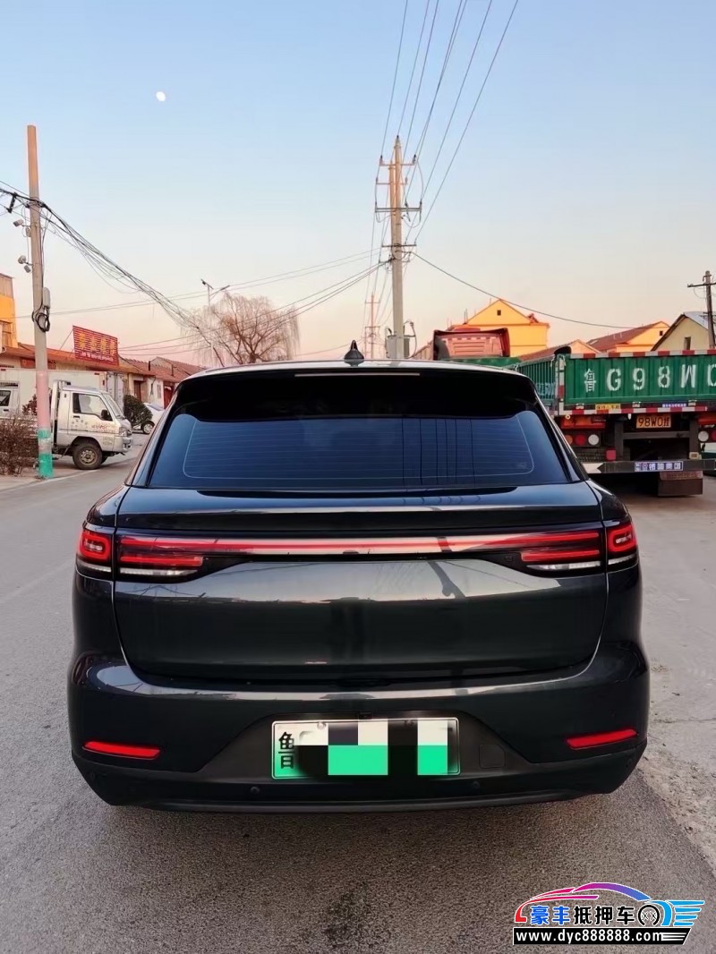 24年零跑C11轿车抵押车出售