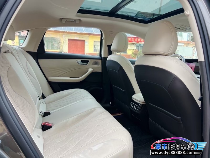 24年荣威D7轿车抵押车出售