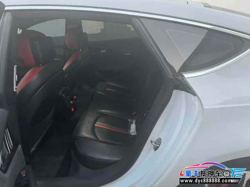 17年奥迪A7轿车抵押车出售