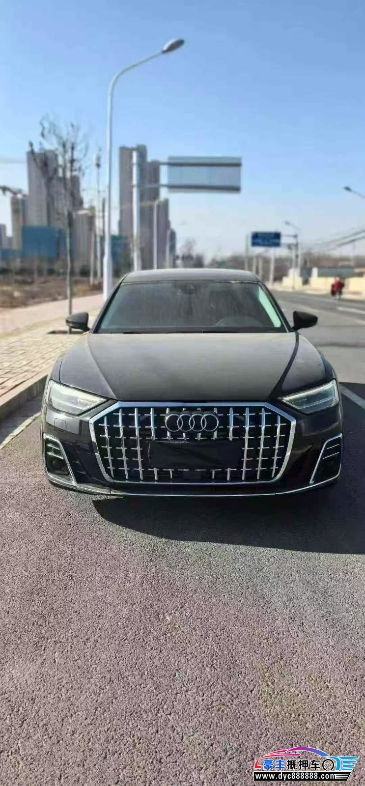 抵押车出售21年奥迪A8L轿车