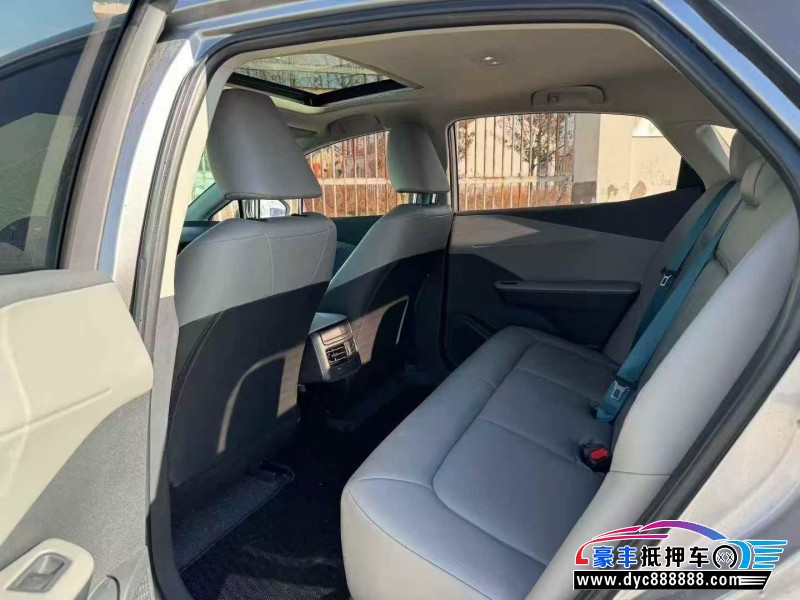 25年丰田BZ3轿车抵押车出售