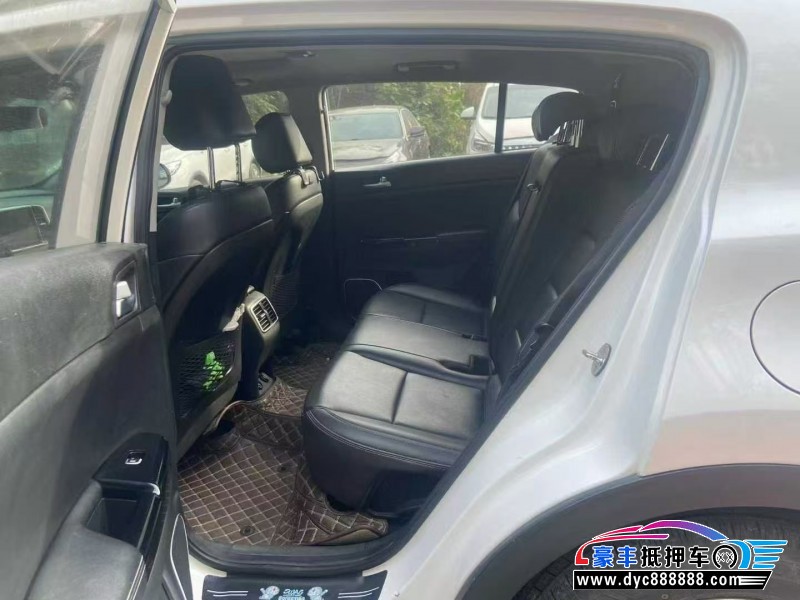 16年起亚KX5轿车抵押车出售