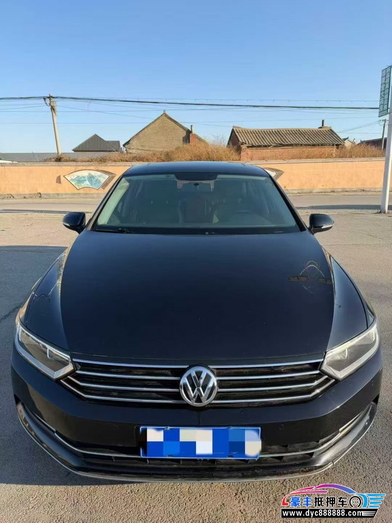17年大众迈腾轿车