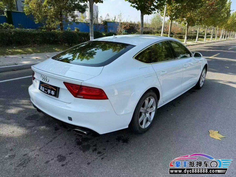 13年奥迪A7轿车抵押车出售