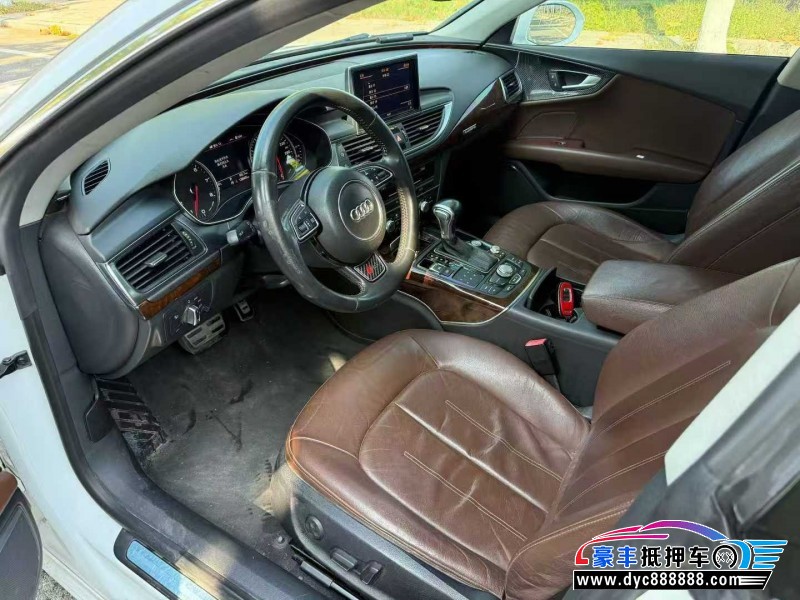 13年奥迪A7轿车抵押车出售