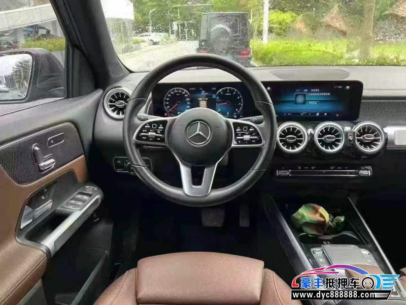 21年奔驰GLB轿车抵押车出售