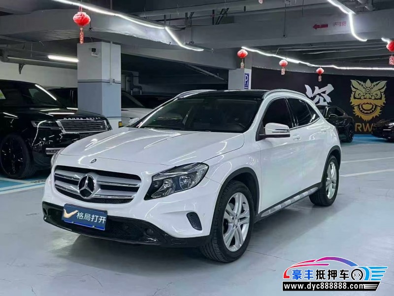 16年奔驰GLA轿车抵押车出售
