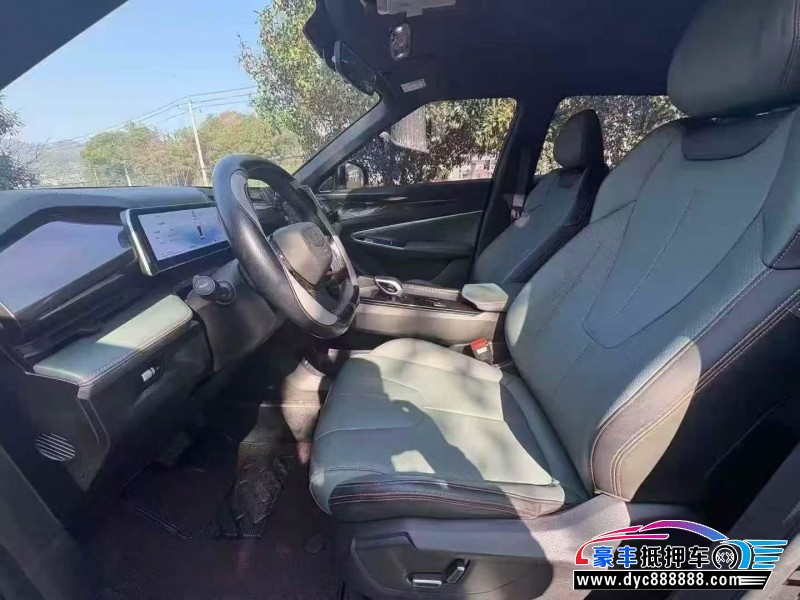 24年吉利博越轿车抵押车出售