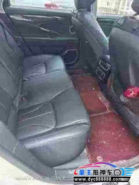 17年吉利博越轿车抵押车出售