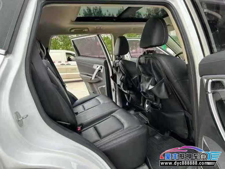 17年吉利博越轿车抵押车出售