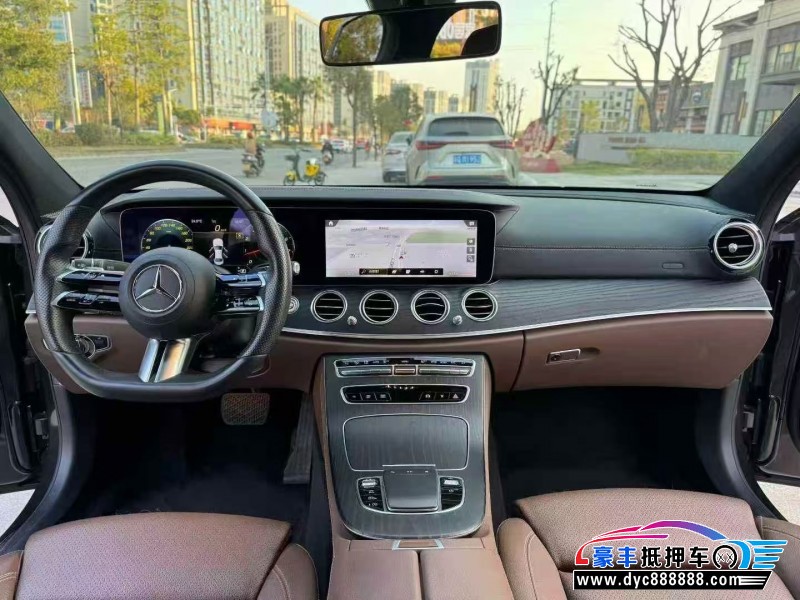 22年奔驰E轿车抵押车出售