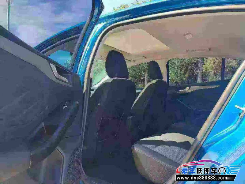 22年福特福克斯轿车抵押车出售