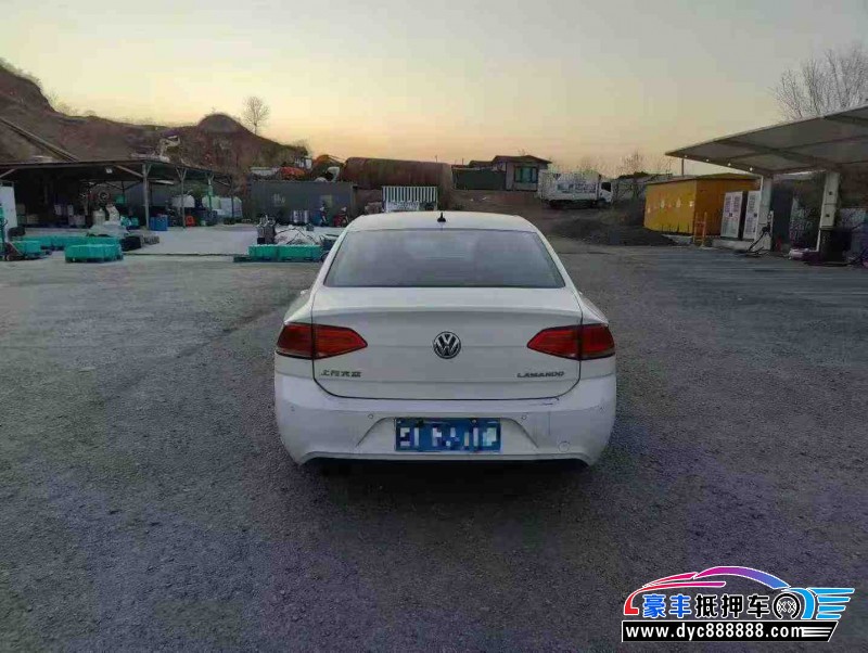 17年大众凌渡轿车抵押车出售