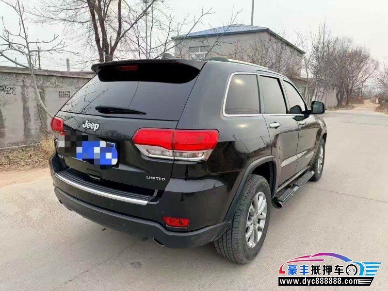 16年Jeep大切诺基轿车抵押车出售