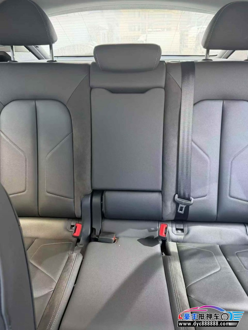 23年奥迪Q3轿车抵押车出售