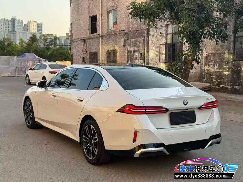 24年宝马5系轿车抵押车出售