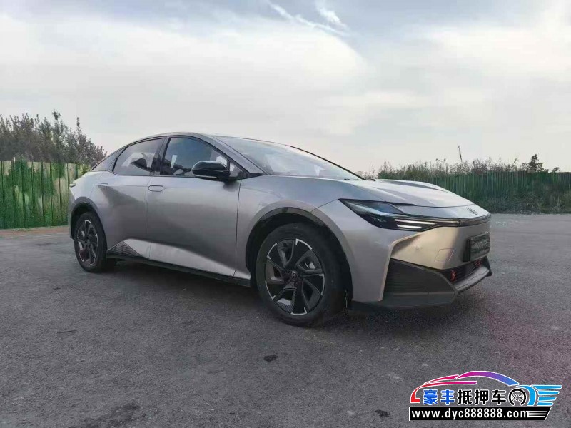 24年丰田BZ3轿车抵押车出售